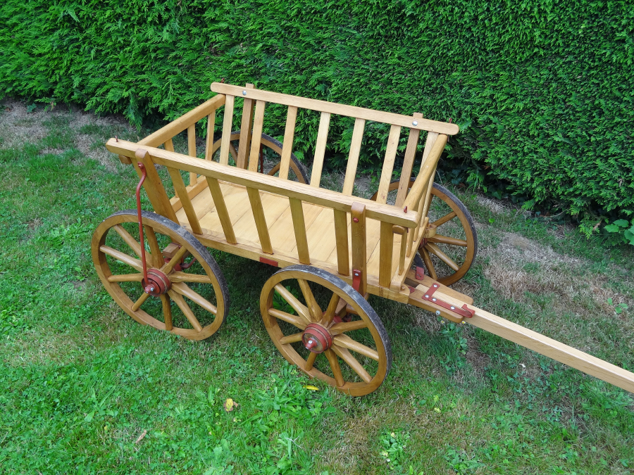 Reproduction brouette d'Autriche en bois